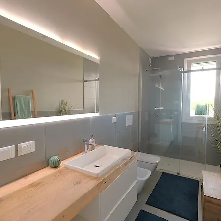 アパート Elegante 2 2 Bagni Piazza Drago リド・ディ・イエゾロ